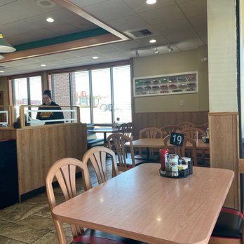 Freeway Cafe West - This is the inside.. I'm a restaurant snob so I look at everything. Eating area is pretty clean. - American Near Me - Tulsa, Oklahoma Freeway Cafe West - This is the inside.. I'm a restaurant snob so I look at everything. Eating area is pretty clean. - American Near Me - Tulsa, Oklahoma