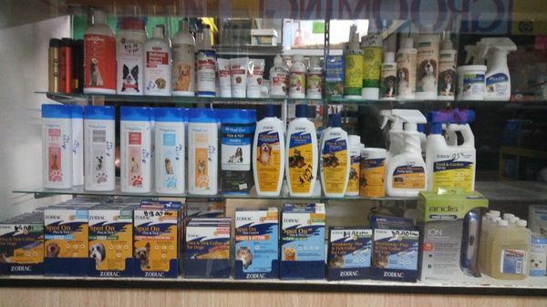 Pete’s Pet Supply by null