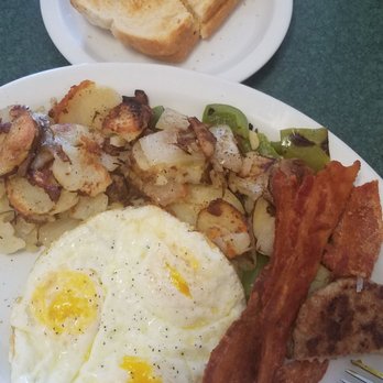 Jerry’s Cafe - 3 eggs & bacon, home fries with onion and bell peppers  sour dough toast ..The food was so good - Breakfast & Brunch Near Me - Hesperia, California