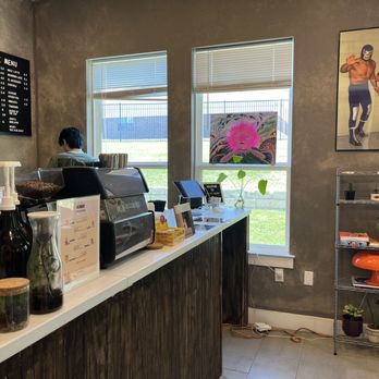 Hecho Amano Coffee - Coffee & Tea Near Me - Pflugerville, Texas