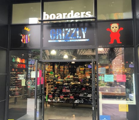 Boarders (skateshop) by null
