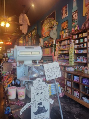 Atomic Candy by null