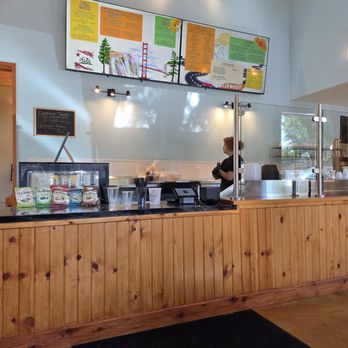 The Golden Pineapple - Interior - Hawaiian Near Me - Sacramento, California