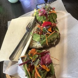 Avo toast so yummy! And presentation beautiful