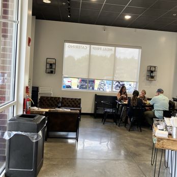 Crossroads Cafe & Catering - Cafes Near Me - Penn Laird, Virginia