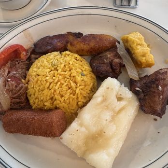 Versailles - Creollo Sampler - Cuban Near Me - Miami, Florida Versailles - Creollo Sampler - Cuban Near Me - Miami, Florida