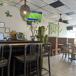Carmen y Juan's - Seating area