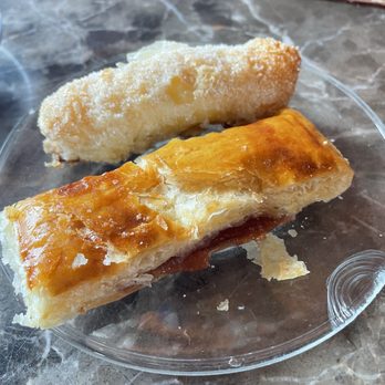 La Colada Gourmet - Cheese & Guava pastry - Coffee & Tea Near Me - Miami, Florida La Colada Gourmet - Cheese & Guava pastry - Coffee & Tea Near Me - Miami, Florida