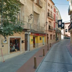 Óptica Agulló - Óptica AGULLÓ fachada  Google Maps