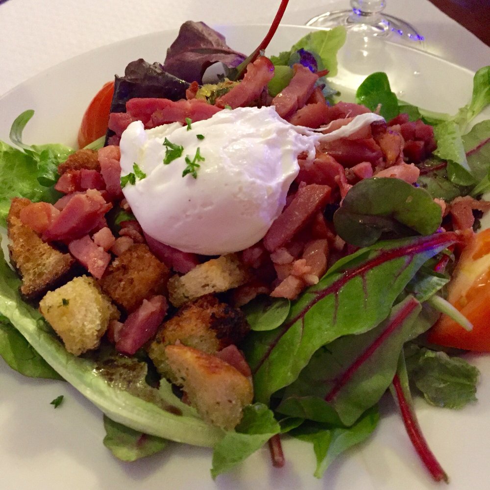 Le Gourmand de Saint Jean - Salade Lyonnaise - French Near Me - Lyon, 69 Le Gourmand de Saint Jean - Salade Lyonnaise - French Near Me - Lyon, 69