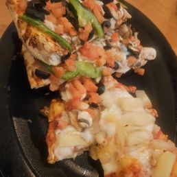 Veggie and pineapple pizza Veggie and pineapple pizza