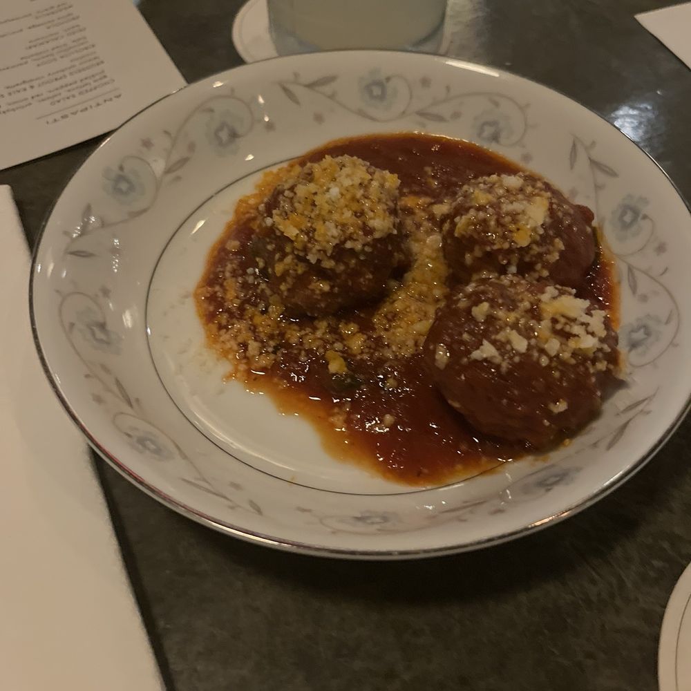 Gianna Restaurant - Meatballs - Wine Bars Near Me - New Orleans, Louisiana Gianna Restaurant - Meatballs - Wine Bars Near Me - New Orleans, Louisiana
