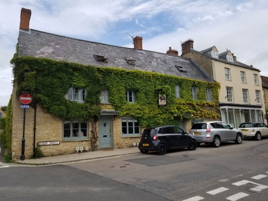 The Bull - Charlbury by null