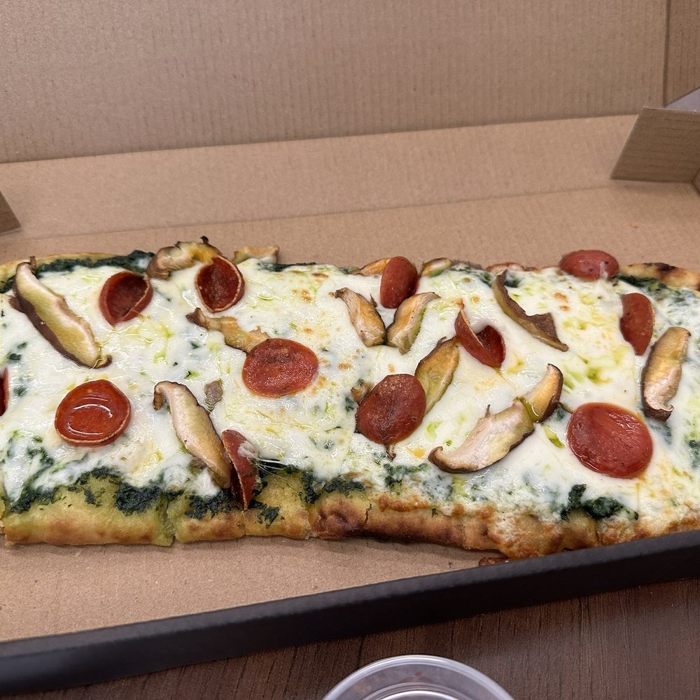Zest - Flatbread - Salad Near Me - Jacksonville, Florida Zest - Flatbread - Salad Near Me - Jacksonville, Florida