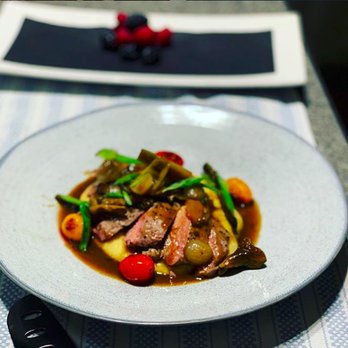 Onyx Hospitality - Lamb sirloin w/ polenta - Caterers Near Me Onyx Hospitality - Lamb sirloin w/ polenta - Caterers Near Me