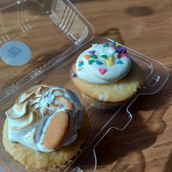 Molly's Cupcakes - Up close! - Cupcakes Near Me - Chicago, Illinois Molly's Cupcakes - Up close! - Cupcakes Near Me - Chicago, Illinois