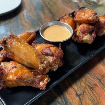 Le Thai - Thai Style Wings with Sriracha-Ranch dipping sauce - Thai Near Me - Las Vegas, Nevada