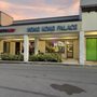 Palms Plaza