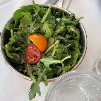 Le Chat Blanc - Side salad - French Near Me - Paris, 75 Le Chat Blanc - Side salad - French Near Me - Paris, 75