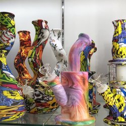 Smoke & Gifts For Less - Silicon water pipes