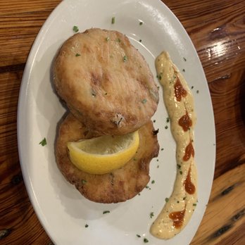 Jonah's Fish & Grits - Crab Cakes - Seafood Near Me - Thomasville, Georgia