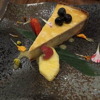 Tane Vegan Izakaya - Passion fruit cheesecake - Vegan Near Me - Berkeley, California