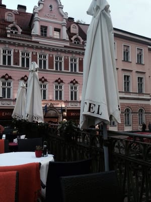 Hotel Embassy by null