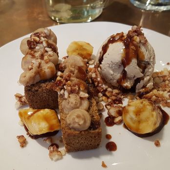 Farmacy - Vegan and gluten free banana bread. This one is yummy! - Vegan Near Me - London, XGL