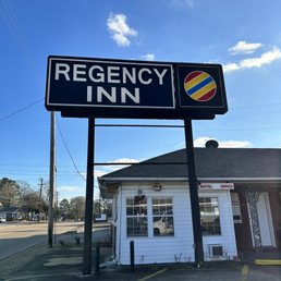 Exterior photo of Regency Inn - Booneville, Mississippi Exterior photo of Regency Inn - Booneville, Mississippi
