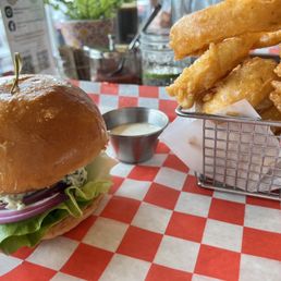 Crab sandwich and onion rings