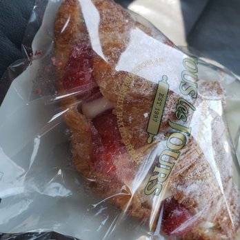 Tous Les Jours - Croissant - Bakeries Near Me - Diamond Bar, California Tous Les Jours - Croissant - Bakeries Near Me - Diamond Bar, California