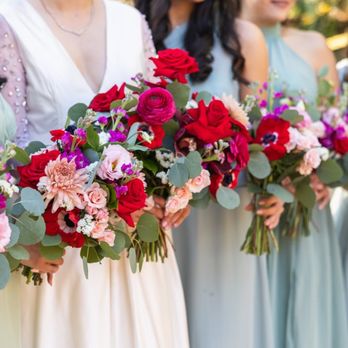 Bella Blooms - Bride and bridesmaids bouquets - Florists Near Me - Anaheim, California