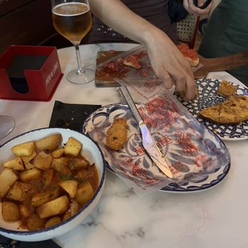 Patio de Leones - Various tapas - Tabernas Near Me - Madrid, M Patio de Leones - Various tapas - Tabernas Near Me - Madrid, M
