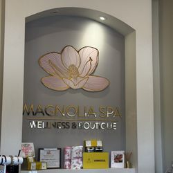 Magnolia Spa Wellness & Boutique - Lobby