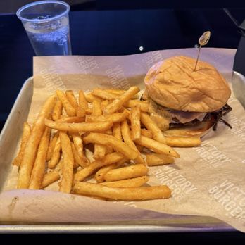 Victory Burger & Wings - Smash burger - Burgers Near Me - Las Vegas, Nevada Victory Burger & Wings - Smash burger - Burgers Near Me - Las Vegas, Nevada