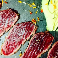 L&ele - Tataki de atún rojo de almadraba.