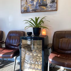 Smile Design Dental Group - Waiting room