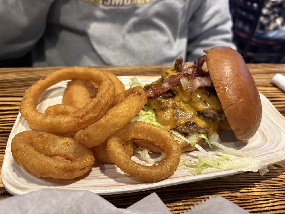 Food from O'Neill's Grill