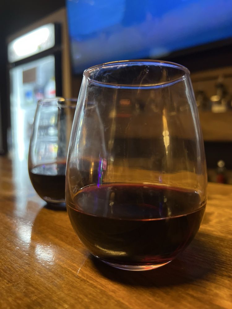 BTB Wines Logo