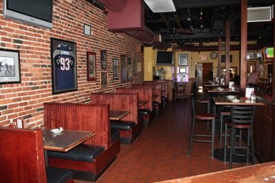 Costello's Tavern by null