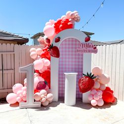 Fabricated Fantasy Events - Berry First Birthday Theme
7ft 3D arch, cake pedestal, number 1 marquee
14ft of balloon garland