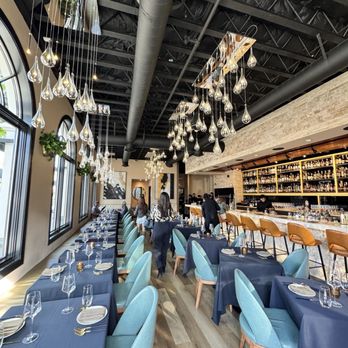 Lira - Interior - New American Near Me - Campbell, California