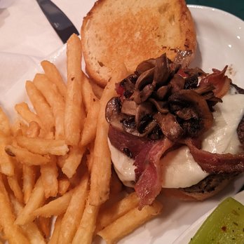 King Henry's Arms - Mushroom melt burger - Pubs Near Me - Richmond Hill, Ontario King Henry's Arms - Mushroom melt burger - Pubs Near Me - Richmond Hill, Ontario
