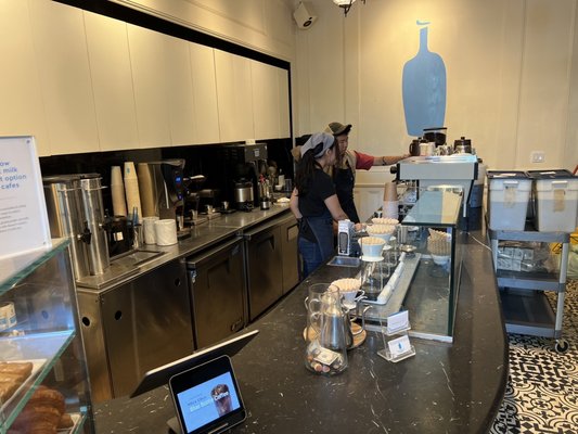 Blue Bottle Coffee by null