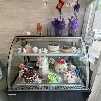 Uni Sweets Bakery and Tea - Custom Cakes Near Me - Honolulu, Hawaii