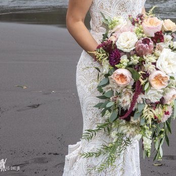 Grace Flowers Hawaii - Bouquet - Florists Near Me - Honokaa, Hawaii