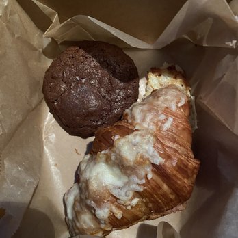 Café Dear Leon - Ham & Cheese Croissant and Double Chocolate Cookie - Cafes Near Me - Baltimore, Maryland