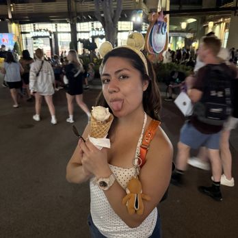 Salt & Straw - Ice Cream & Frozen Yogurt Near Me - Anaheim, California