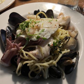 Allora - Spaghetti di Mare - Italian Near Me - Portland, Oregon