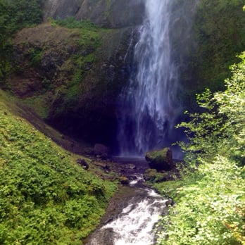 Multnomah Falls - Hiking Near Me - Bridal Veil, Oregon Multnomah Falls - Hiking Near Me - Bridal Veil, Oregon